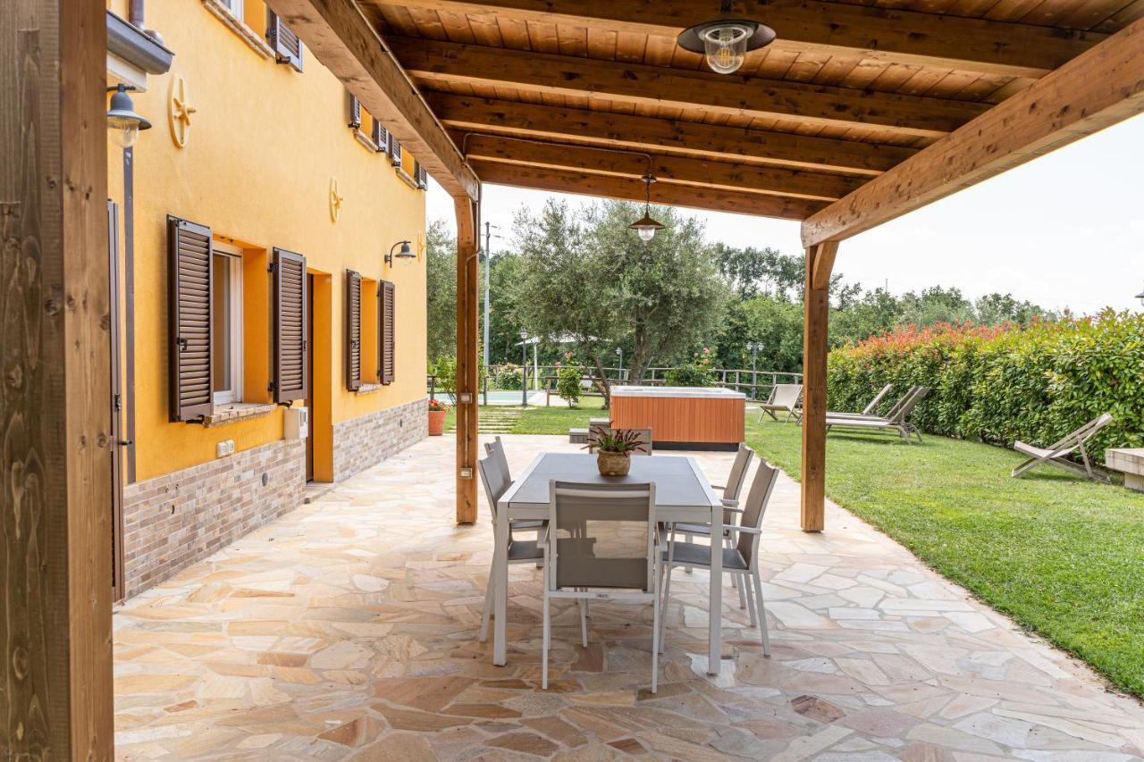 Montenovo Country House Ostra Vetere Экстерьер фото