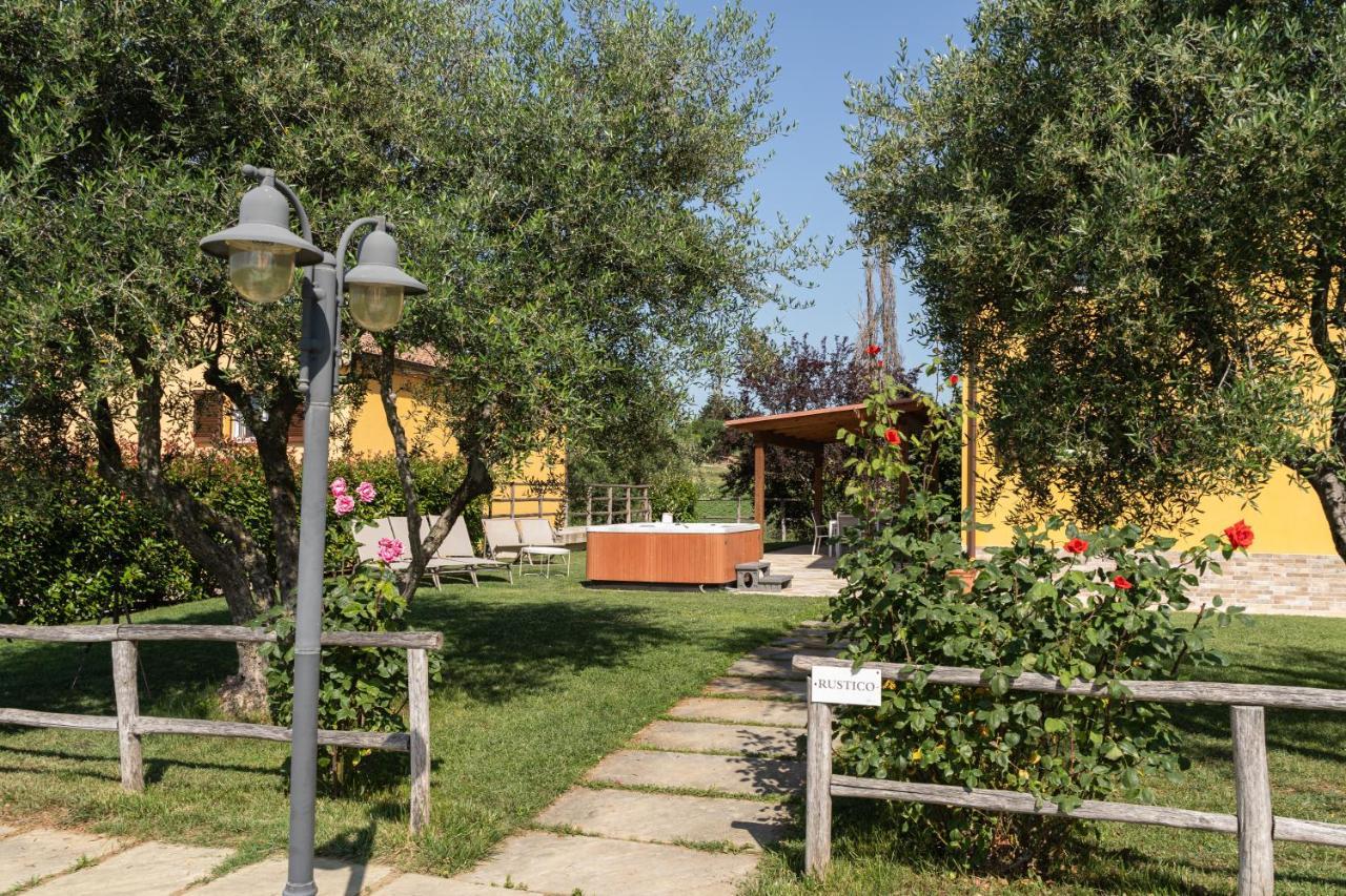 Montenovo Country House Ostra Vetere Экстерьер фото