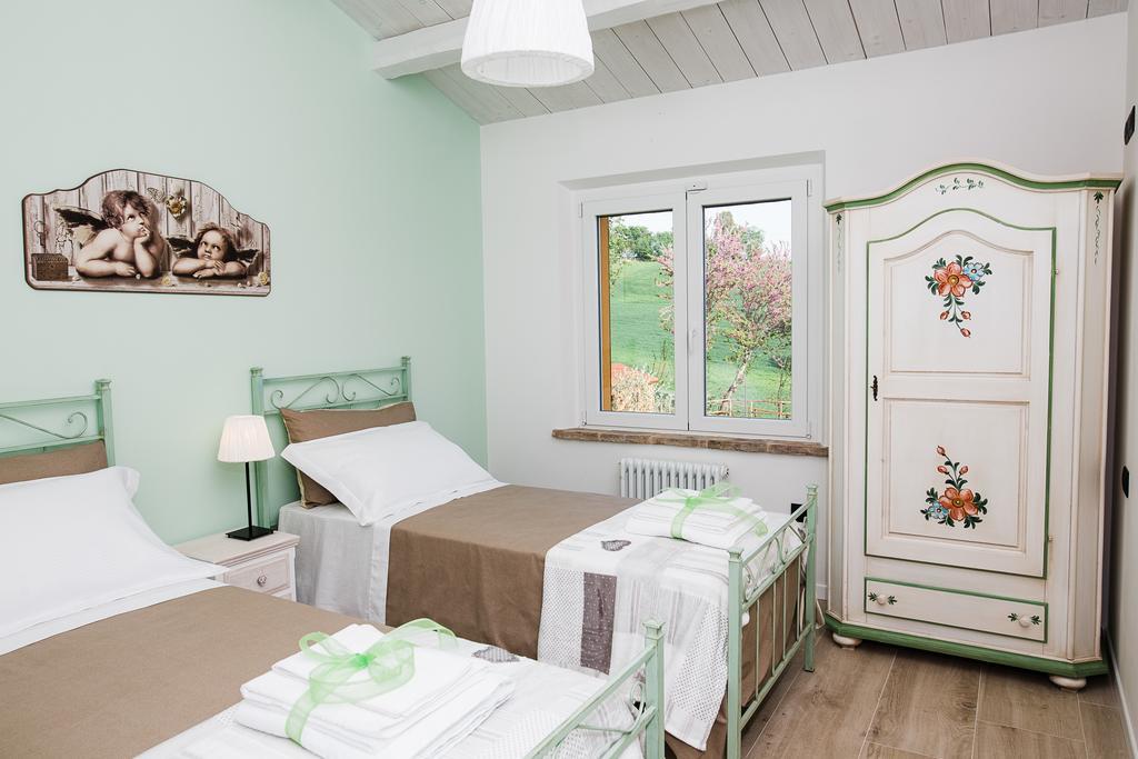 Montenovo Country House Ostra Vetere Экстерьер фото