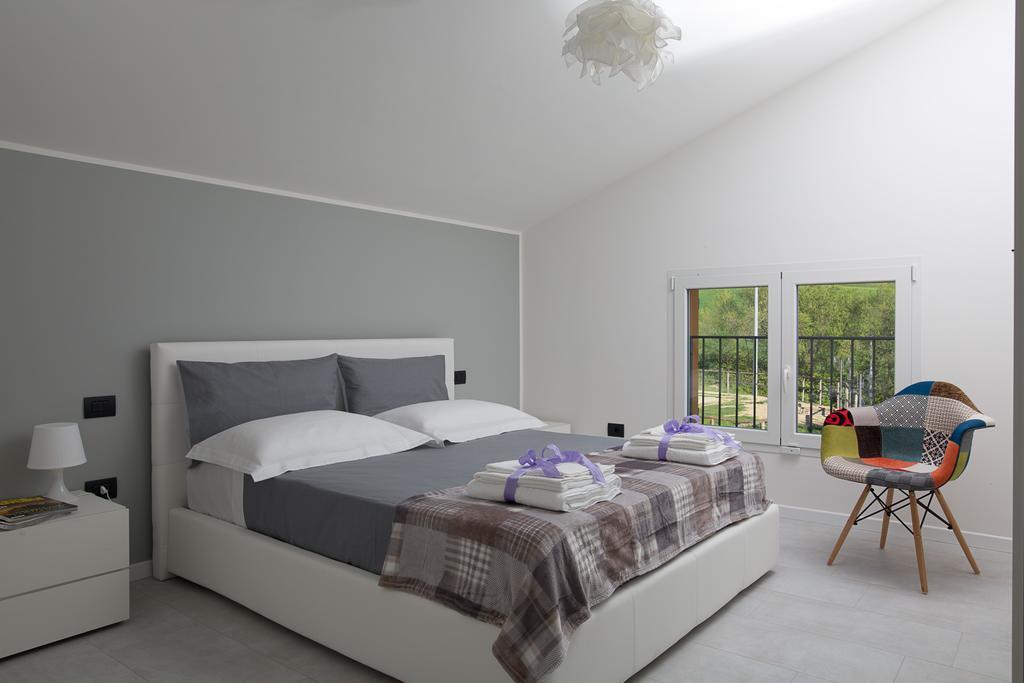 Montenovo Country House Ostra Vetere Экстерьер фото